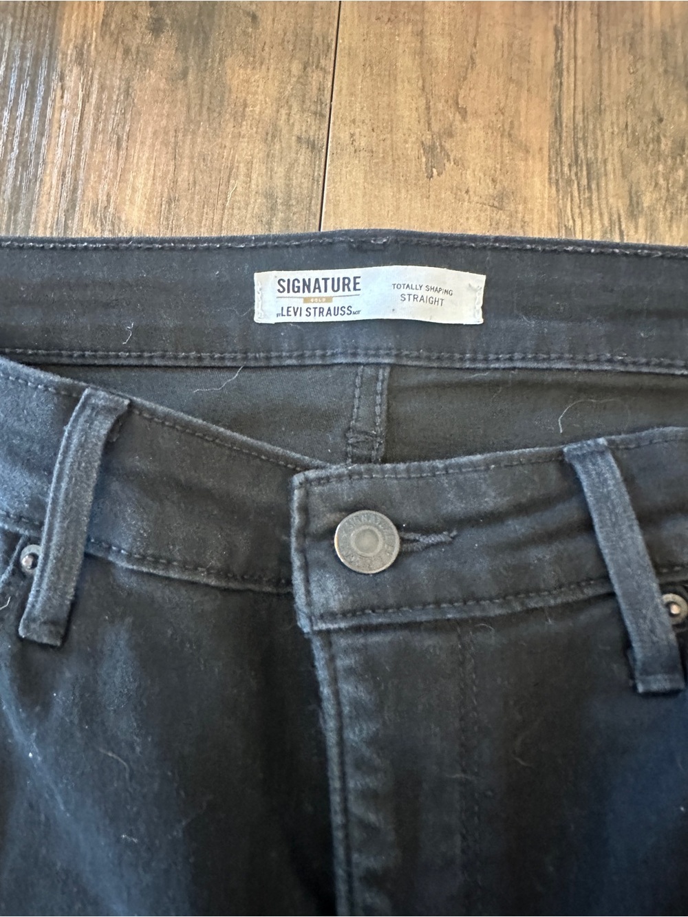 Signature by Levi Strauss Black Straight Leg Women's Jeans
